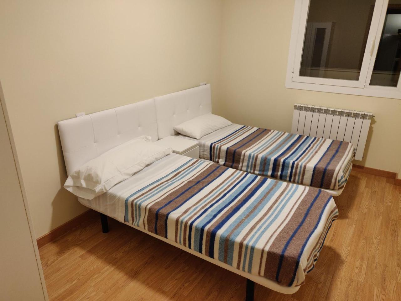 Apartamentos Mirador De Granon Luaran gambar