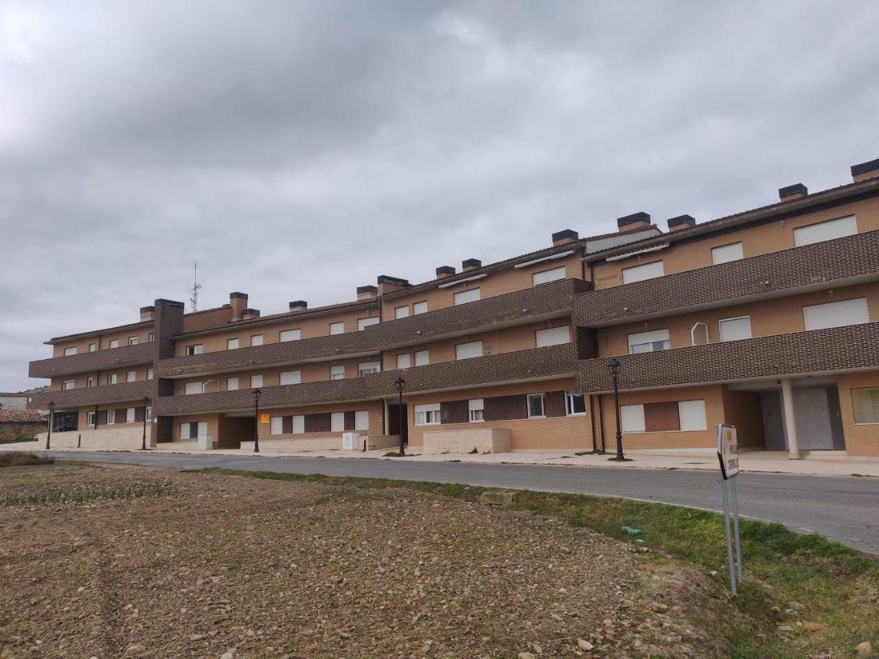 Apartamentos Mirador De Granon Luaran gambar